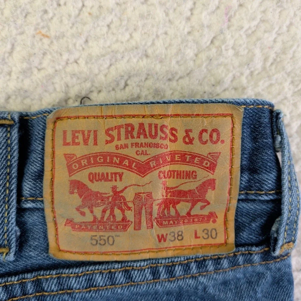 Levi's‎ 550 Relaxed Fit Tapered Leg Men's Jeans 38x30 Medium Wash Blue Denim